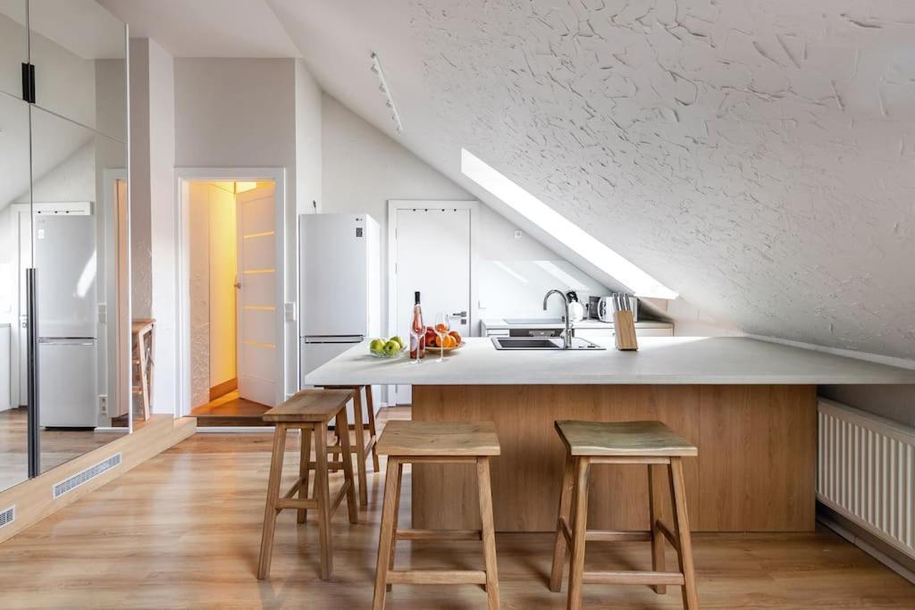 Luxury Apartment In Gediminas Avenue With Terrace Vilna Exterior foto